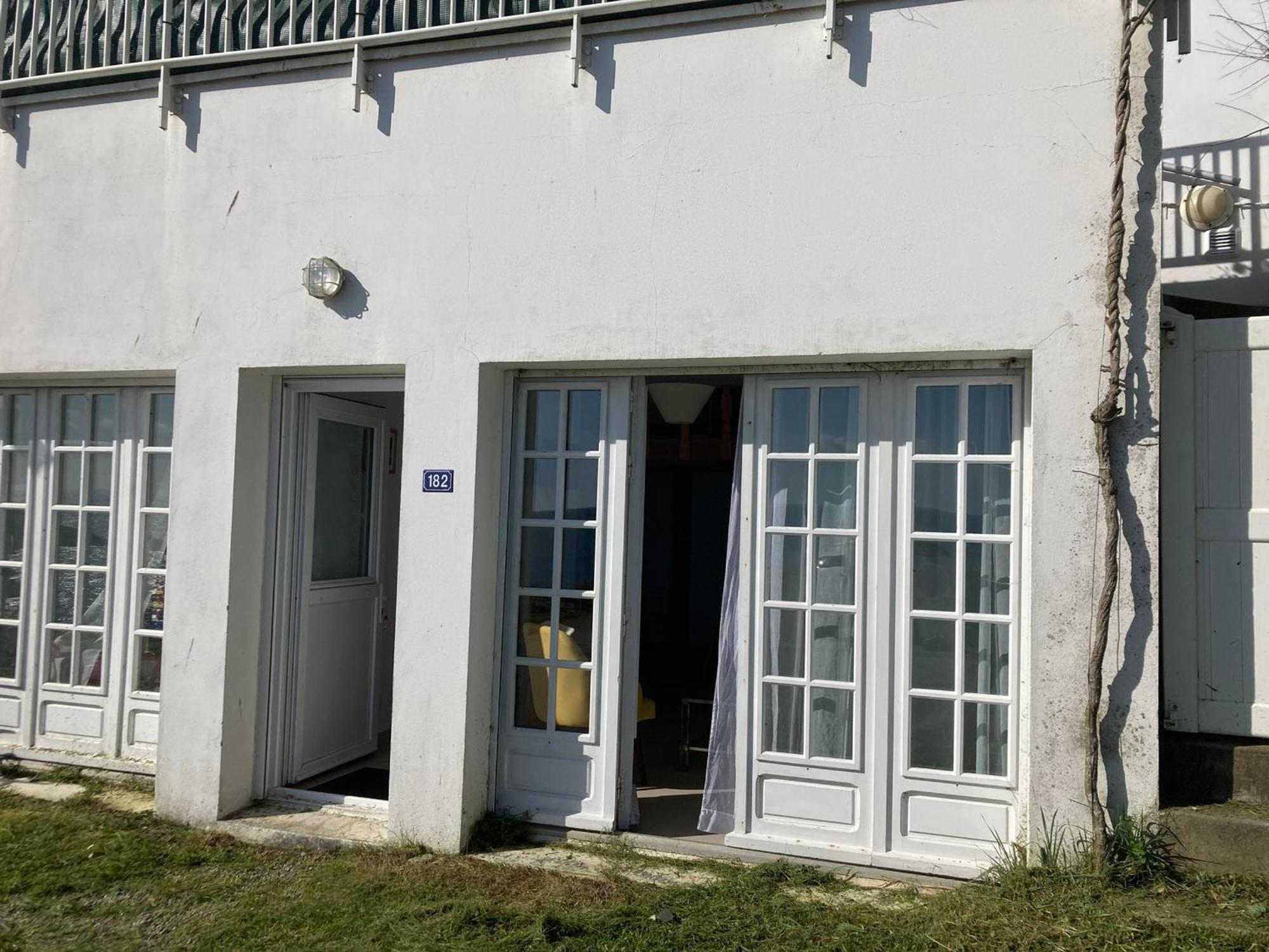 Studio Renove Avec Parking, Wifi, Proche Plage Et Centre - Fr-1-418-93 勒帕莱 外观 照片